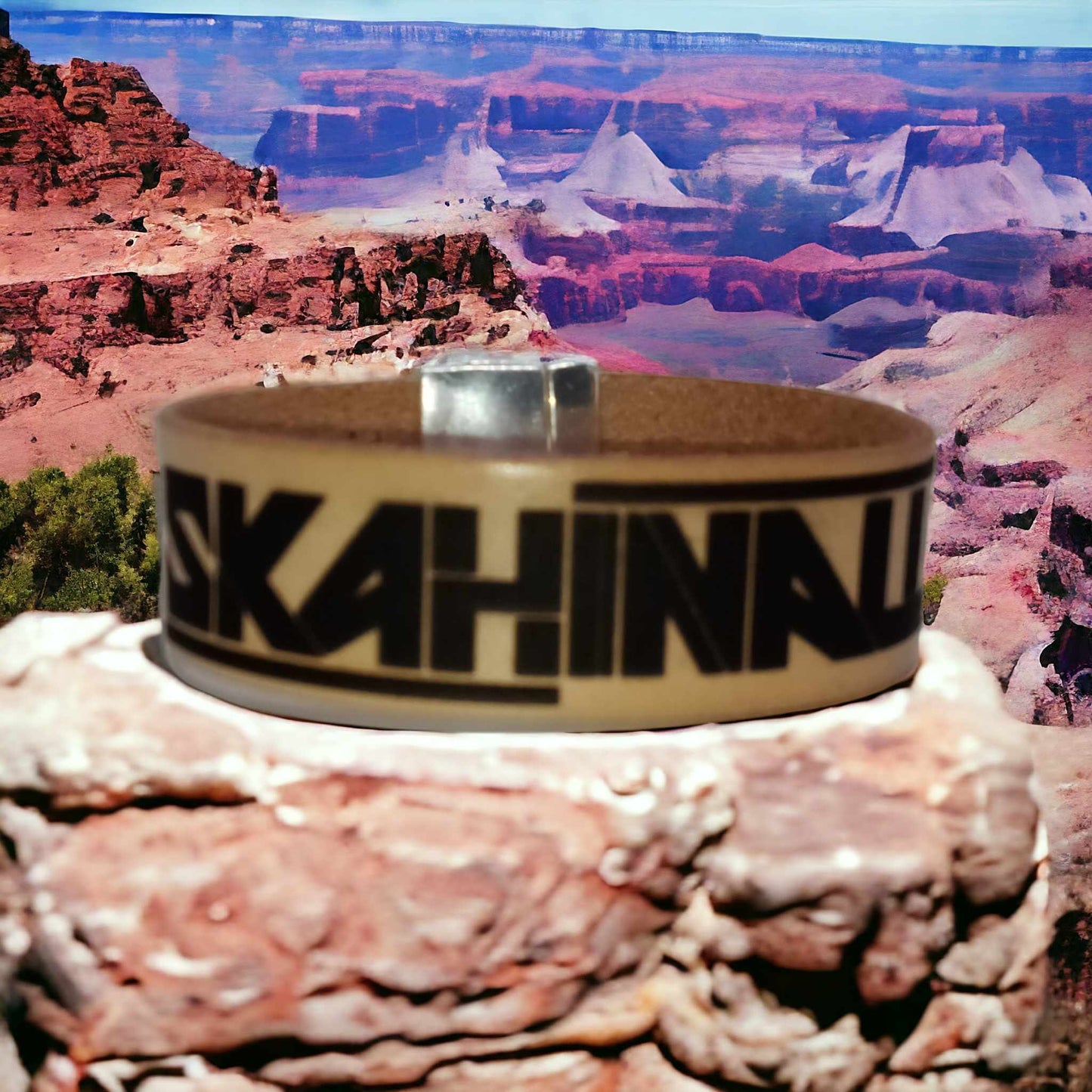 Skahinall Beige leather bracelet